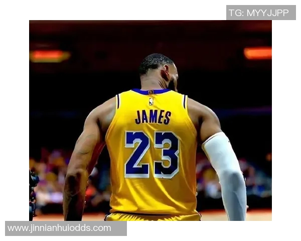 詹姆斯在大将军节目中假装受伤引发续约合同争议湖人态度成焦点